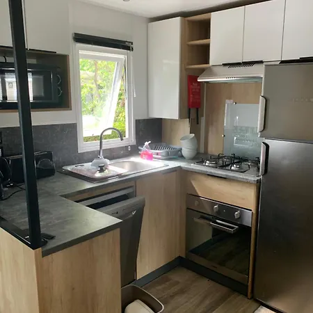 Mh 008 Bora Bora Sur Emplacement Exceptionnel En Lisiere De Foret Dans 4 Etoiles