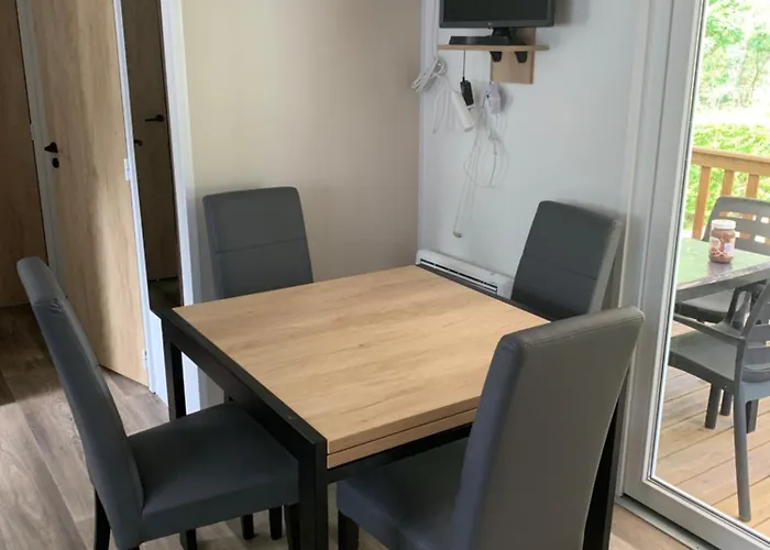 Kemping Mh 008 Bora Bora Sur Emplacement Exceptionnel En Lisiere De Foret Dans 4 Etoiles *