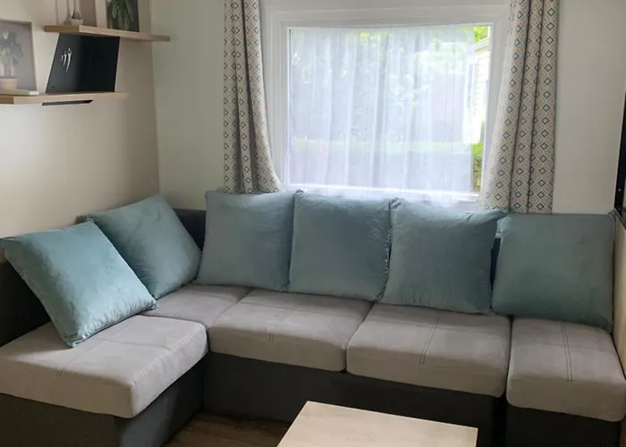 Mh 008 Bora Bora Sur Emplacement Exceptionnel En Lisiere De Foret Dans 4 Etoiles Kemping *