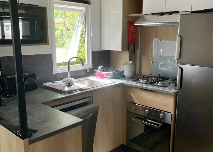 Mh 008 Bora Bora Sur Emplacement Exceptionnel En Lisiere De Foret Dans 4 Etoiles